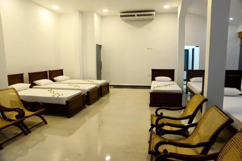 Crocodile Park Bungalow Kataragama Buitenkant foto